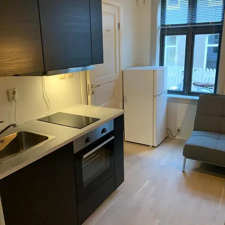 Charming Great Location Апартаменти Берген